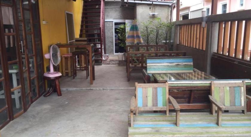 De Hostel Prachuap Khiri Khan Exterior photo